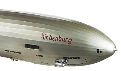 Модель дирижабля Authentic Models Zeppelin 1937 Large