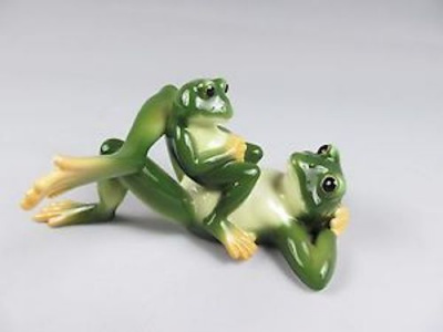 Фигурка лягушки Franz: отец и сын